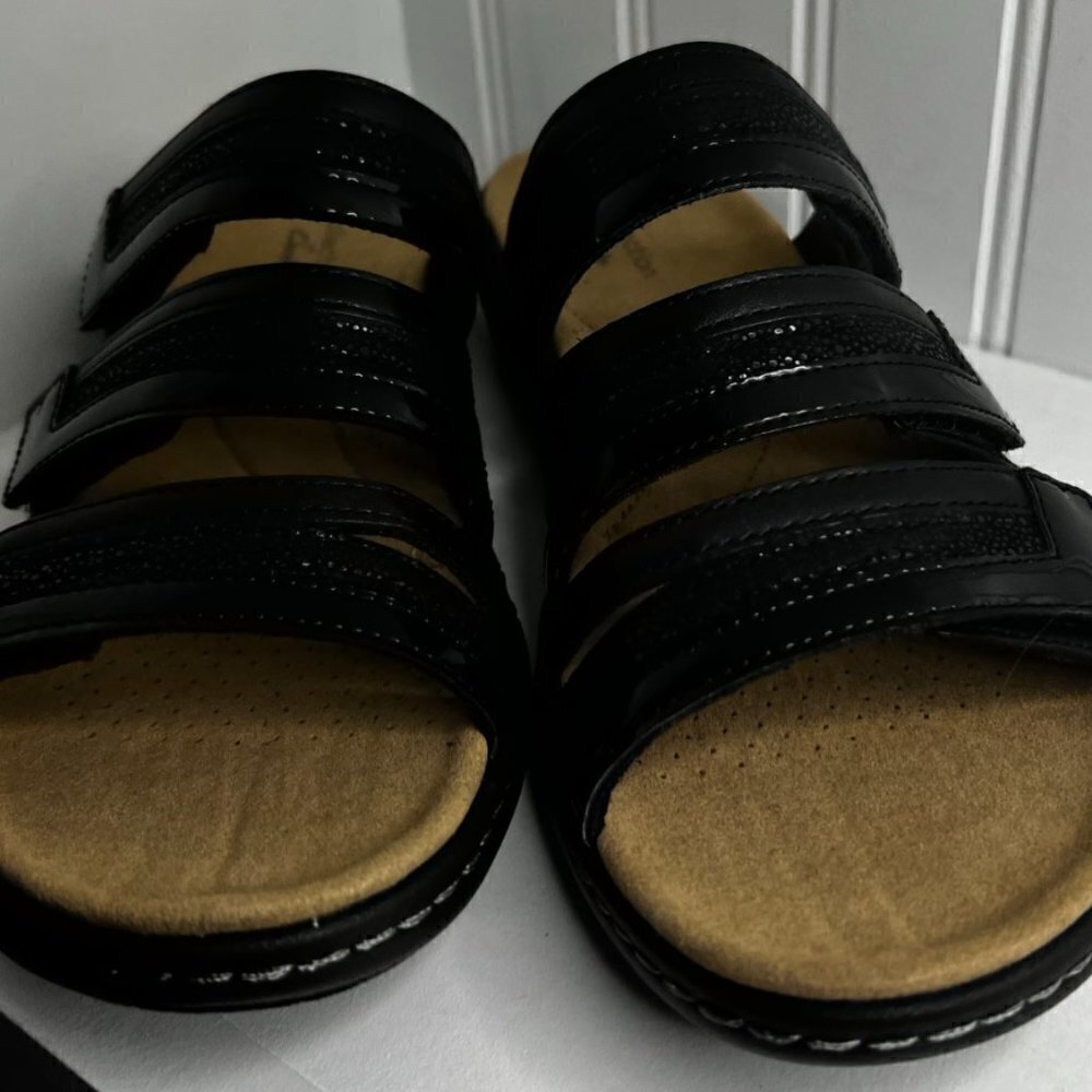 Black Laurieann Mara Leather Sandal - Women Size 8.5